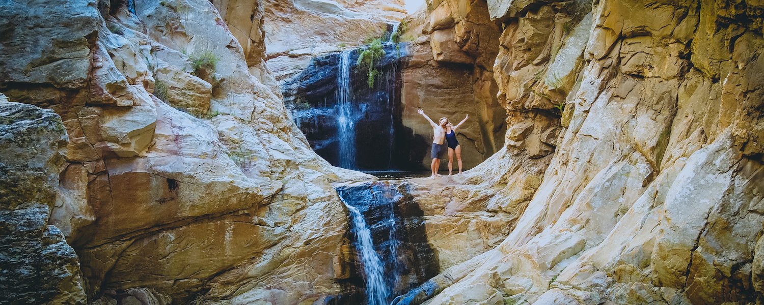 Travellers at the Cedar Falls waterfall